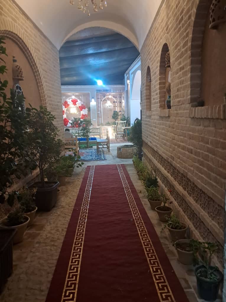 اجاره ویلا استخردار سپهری در یزد