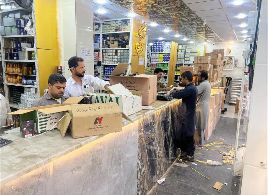 فروشگاه لوازم یدکی شهریاری در ایرانشهر