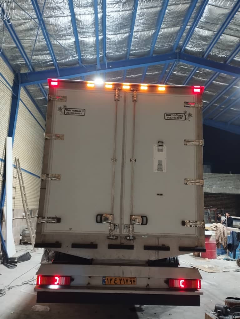 تولید فروش یخچالهای کامیون و کامیونت برنا سرد سپاهان کاظمی در اصفهان