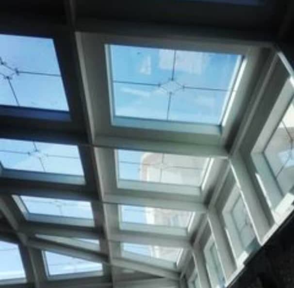 طراحی و اجرای نرده و جان پناه شیشه ای فرجی در شیراز