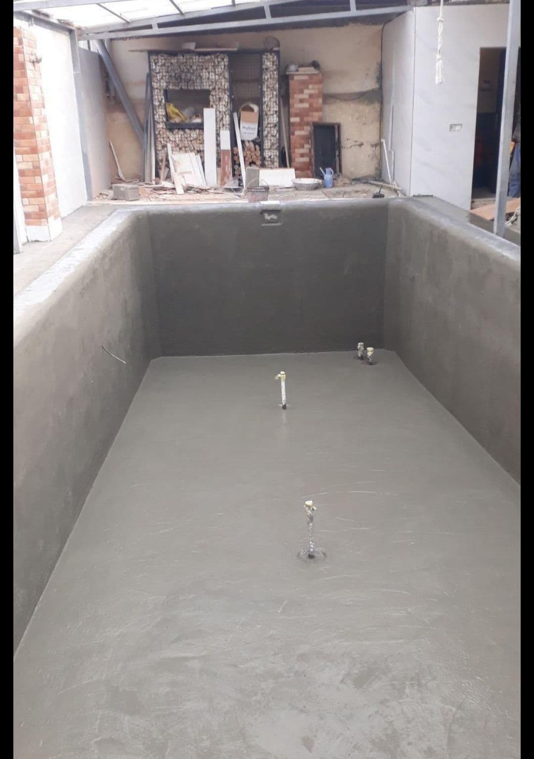 ساخت و اجرا استخر بتنی علیرضا مخصوصی در سهیلیه کرج