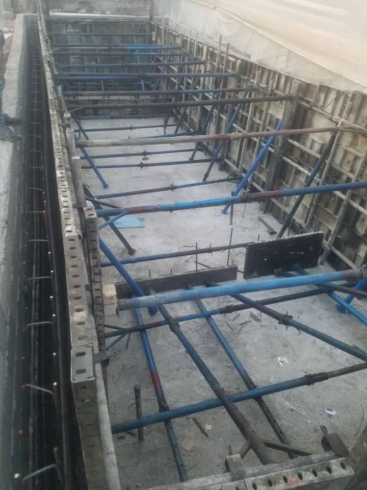 ساخت و اجرا استخر بتنی علیرضا مخصوصی در سهیلیه کرج