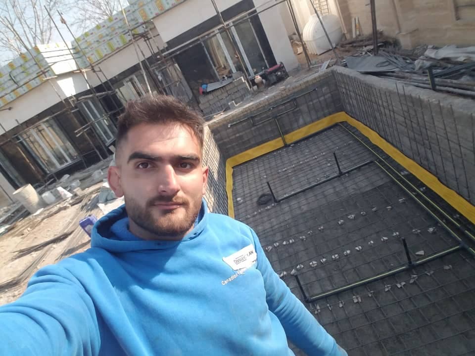 ساخت و اجرا استخر بتنی علیرضا مخصوصی در سهیلیه کرج