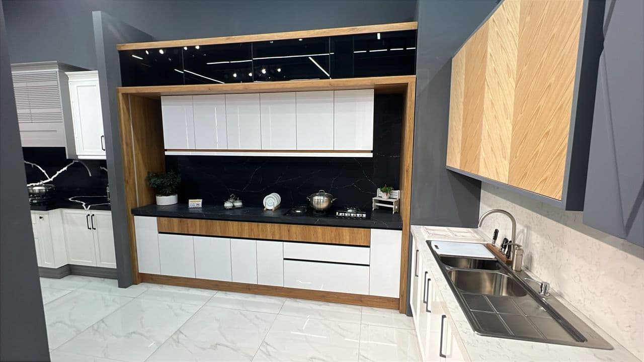 طراحی و اجرای صفحه کابینت کورین و کوارتز برادران هدایتی در جاجرود