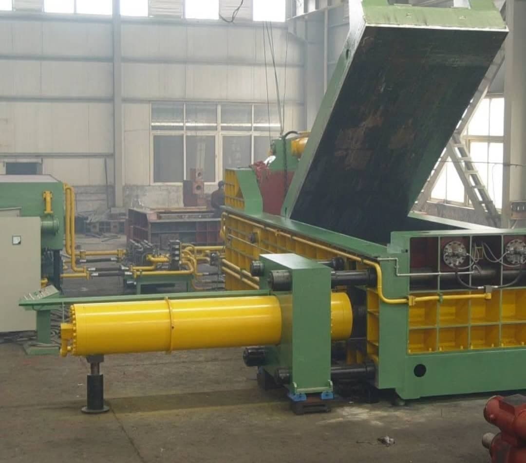 تولید کننده ماشین آلات صنعتی و ساختمانی امیران صنعت در تبریز