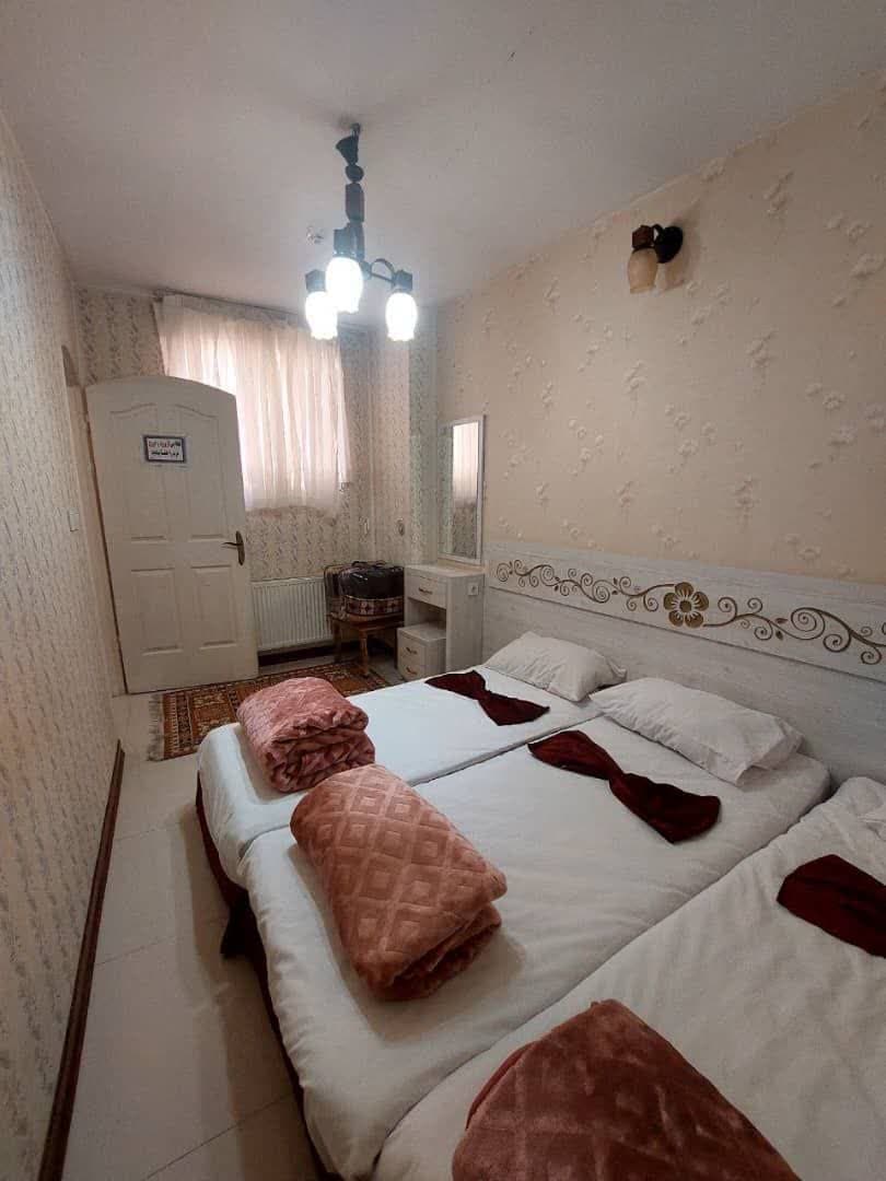 هتل آپارتمان ایزدی رزرو مستقیم در مشهد