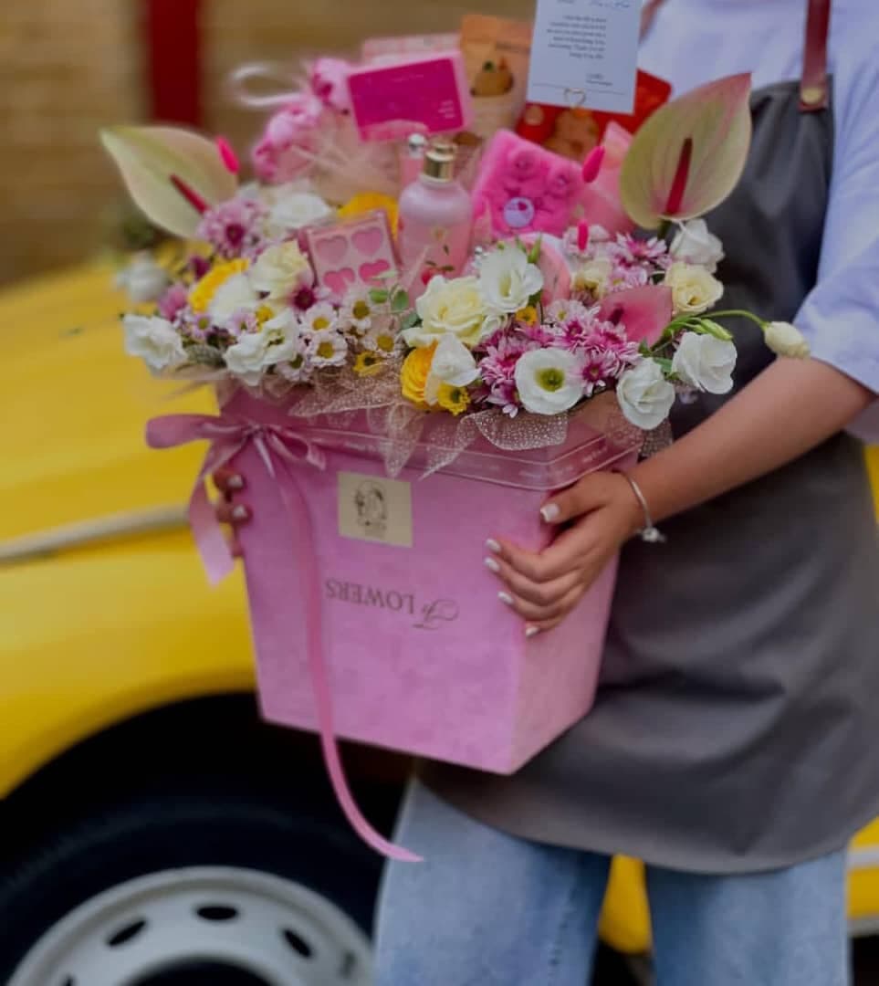 کافه گل بلوم در آزادگان بندرعباس