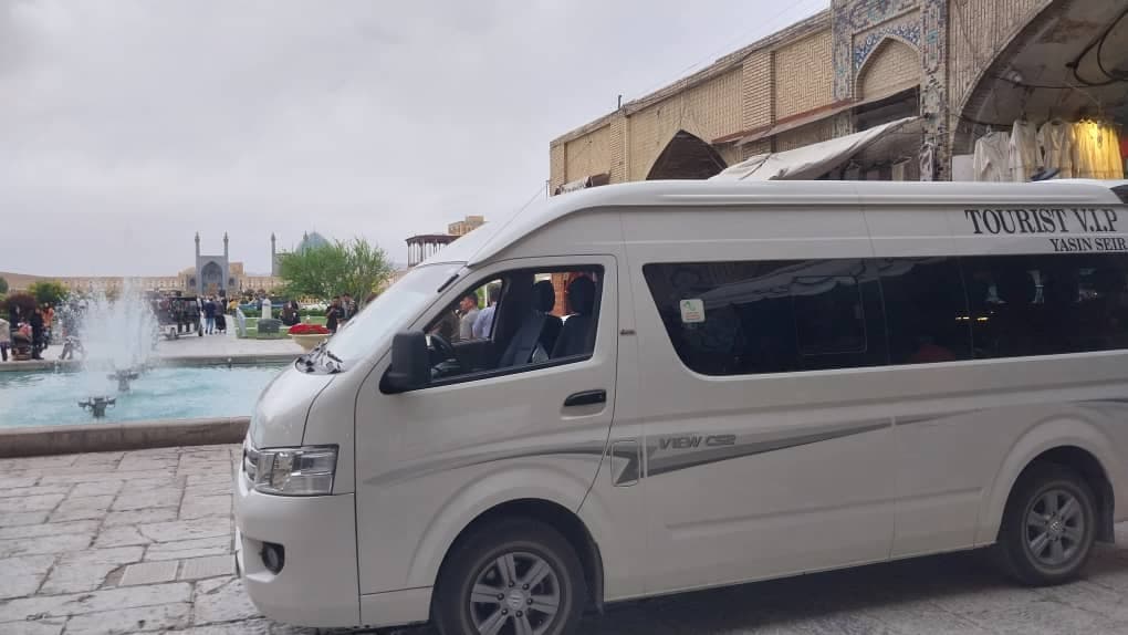 اجاره ون تشریفاتی و توریستی vip یاسین سیر به مدیریت موسوی در اصفهان