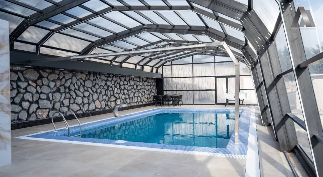 ساخت سقف ثابت و متحرک استخر شرکت راحت بام ایمن کرج