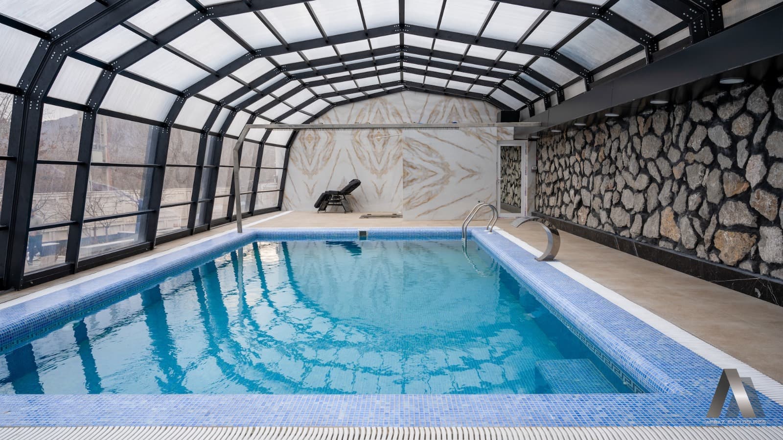 ساخت سقف ثابت و متحرک استخر شرکت راحت بام ایمن کرج