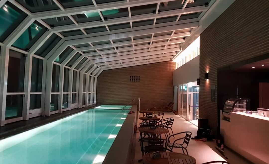 ساخت سقف ثابت و متحرک استخر شرکت راحت بام ایمن کرج