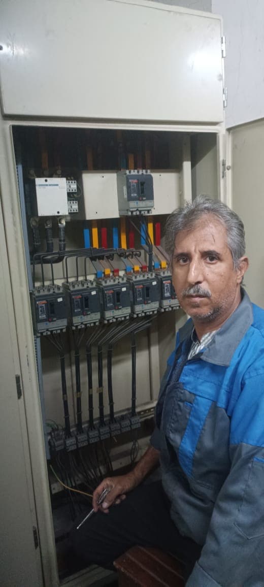 خدمات برقکاری صنعتی و ساختمانی شبانه روزی ابراهیم خدمتگزار در شریعتی تهران