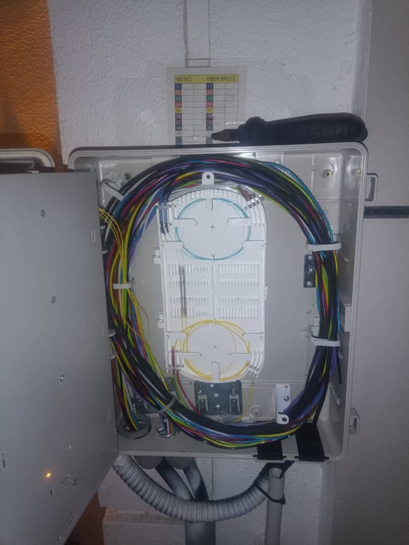 اجرای فیوژن فیبر نوری عبادی در کیش