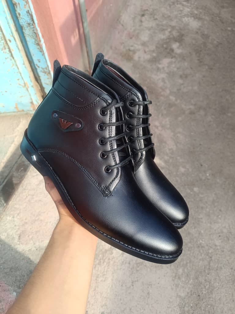 تولید و پخش کفش مردانه آراسته در اهر