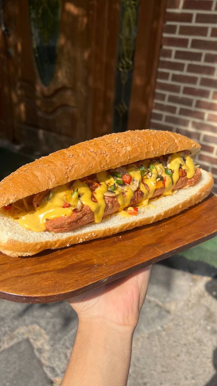 فلافلی عامو وحید در مهجن آباد کامفیروز