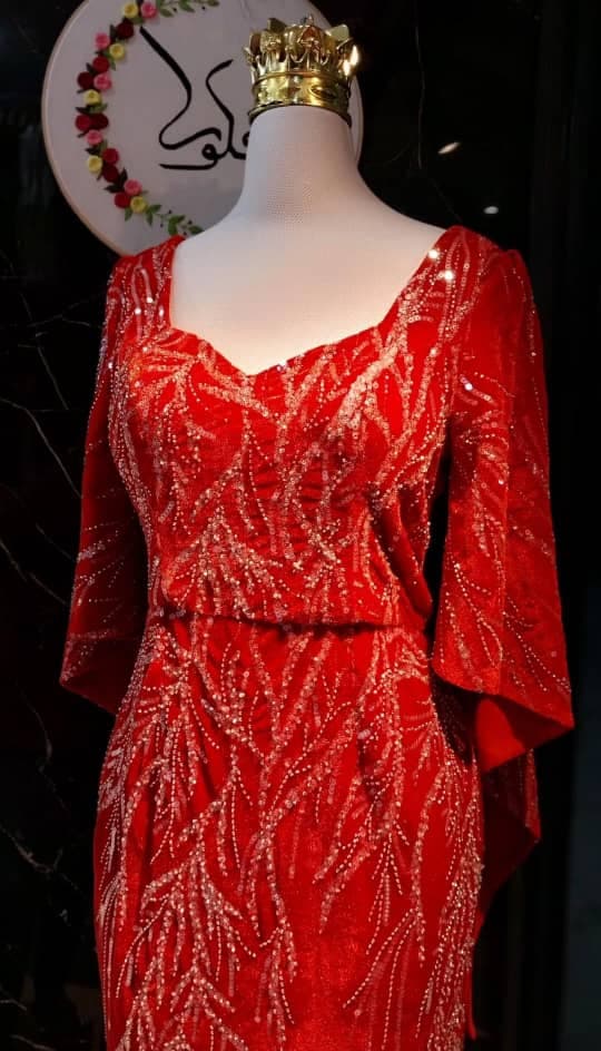 مزون لباس عقد و عروس فلورا در خوی