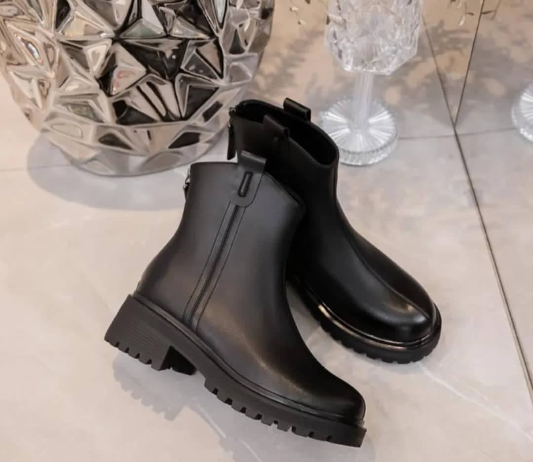 تولید و فروش عمده کفش و کتانی سلین در نسیم شهر