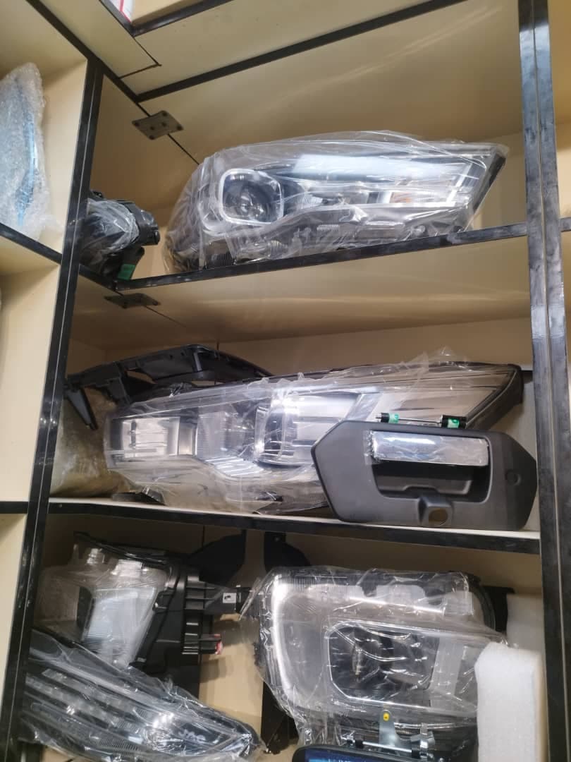 فروش لوازم یدکی خودرو فوتون و کی ام سی kmc یدکسو در چراق برق تهران