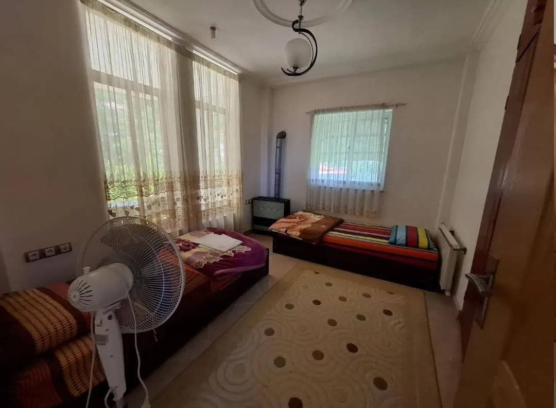 اجاره باغ ویلا کوهپایه و روبروی جنگل بمدیریت خانم باقری در رامسر