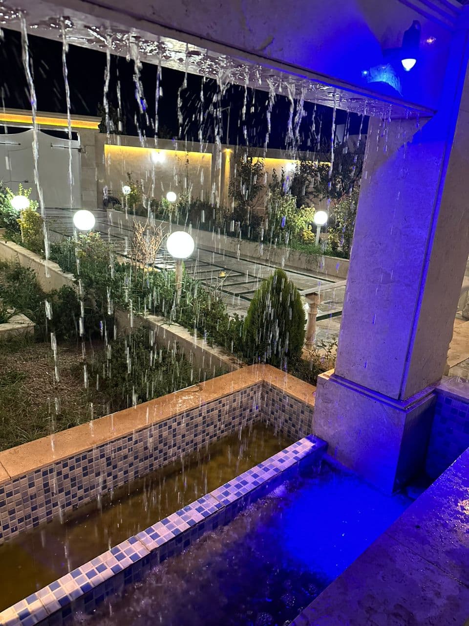 اجاره ویلای روزانه دانیال در مشهد