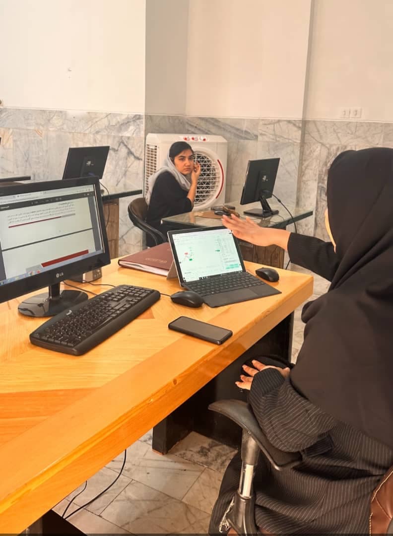 آموزشگاه فنی و حرفه ای کامپیوتر ثامن در میدان مشتاق کرمان