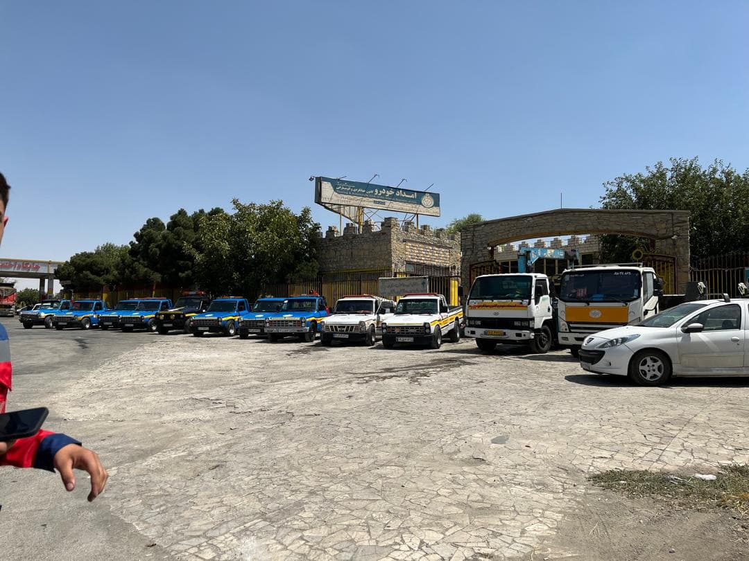 امدادخودرو یدک کش کانون در آزادراه ساوه همدان