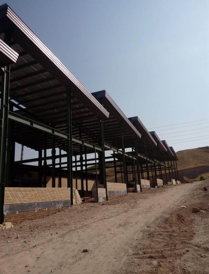 اجرای سقف شیروانی و ویلایی گسترش پوشش عبادی در تهران