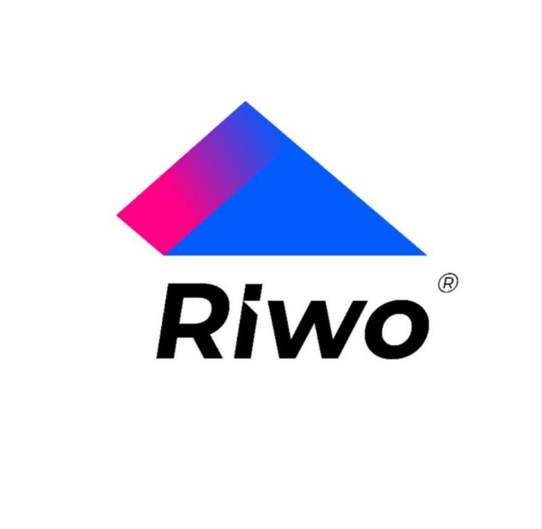 فروشگاه اینترنتی پوشاک ورزشی Riwo در رشت