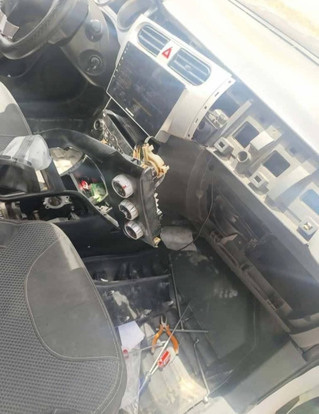 باطریساز ی پاسارگاد سلیمی در اصفهان