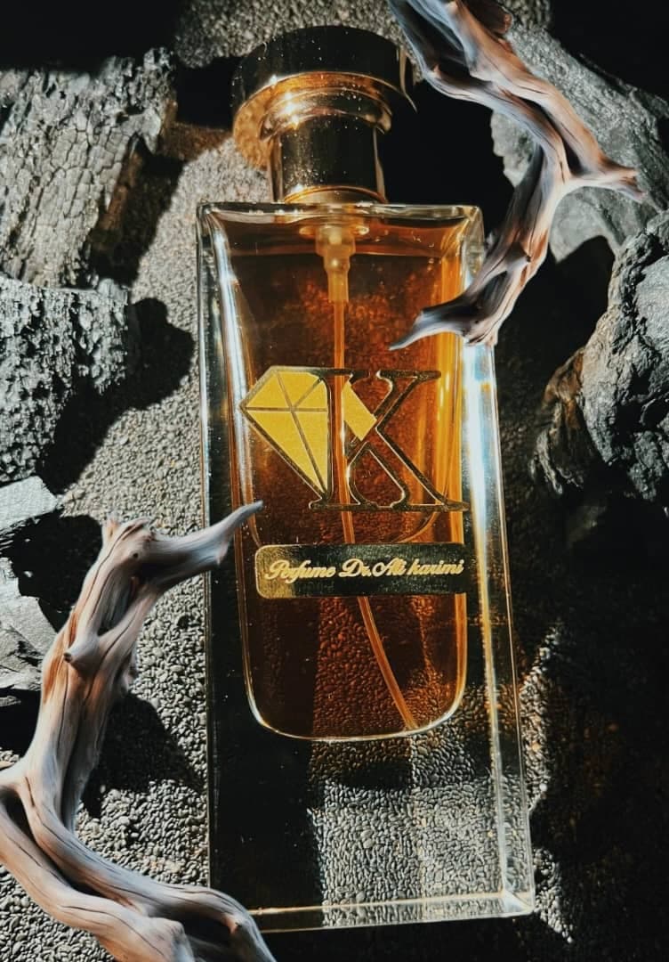 ادکلن دکتر علی کریمی در جزیره کیش