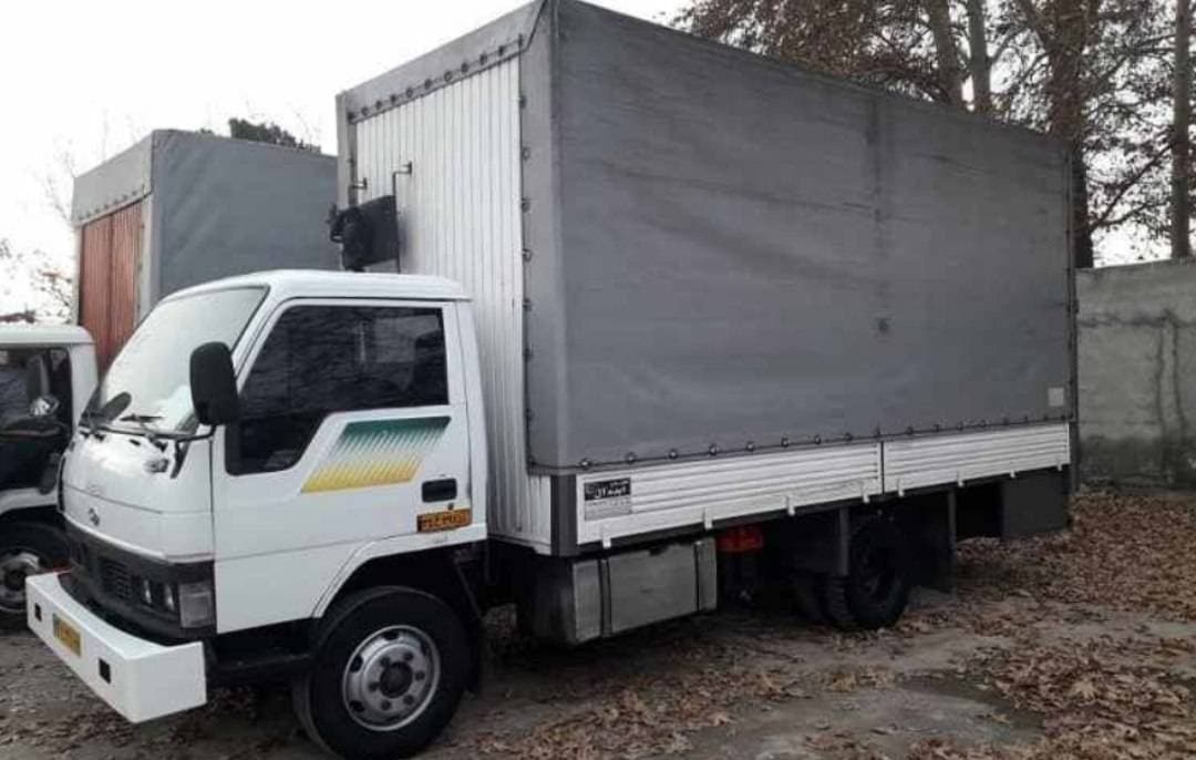 خدمات حمل و نقل اثاثیه و باربری اشراق بار علی در اصفهان