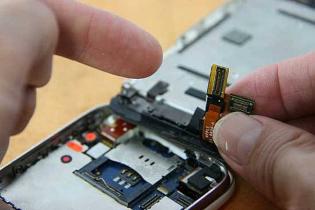 تعمیرات فوری و تخصصی موبایل رحیمی در اصفهان