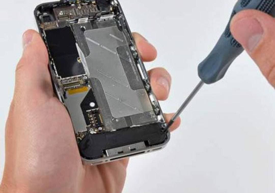 تعمیرات فوری و تخصصی موبایل رحیمی در اصفهان