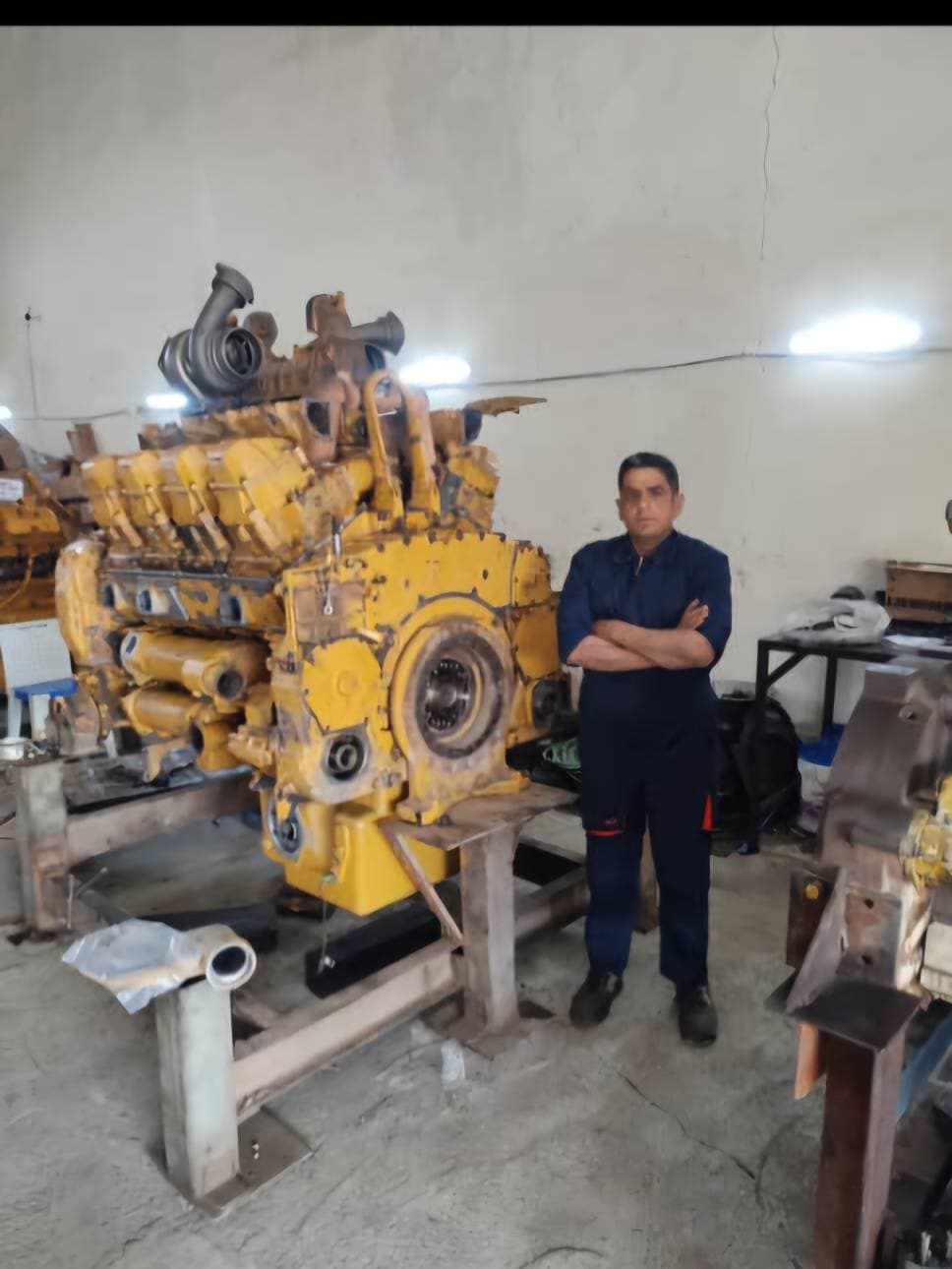 تعمیرگاه ماشین آلات راهسازی و معدنی ثنائی در کرمان