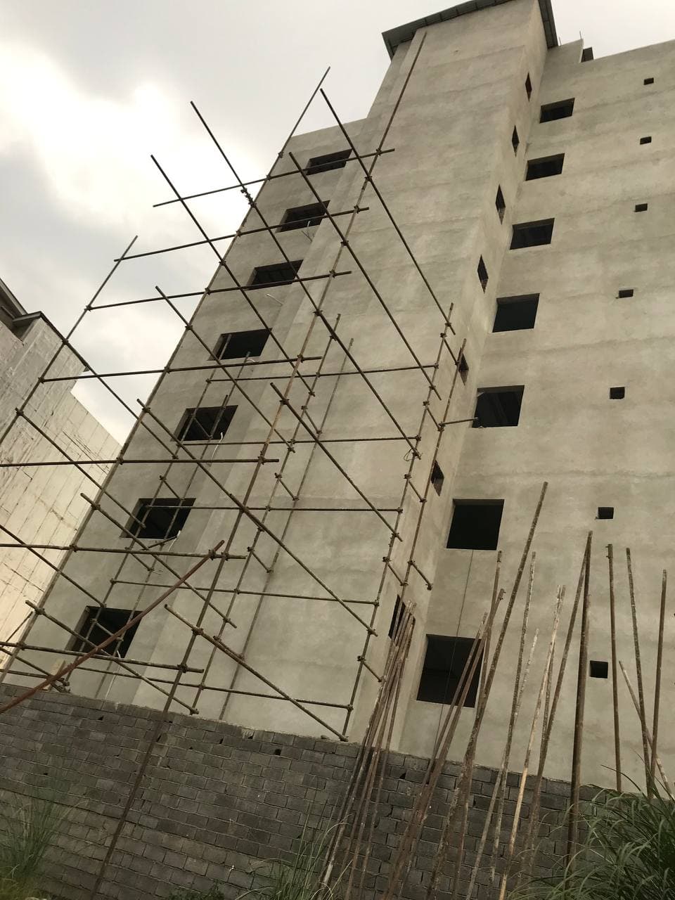 داربست فلزی و کفراژ سالار در آمل مازندران