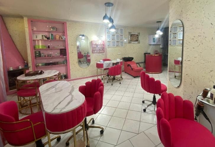 آموزشگاه زیبایی نازنین اشرفی در نارمک تهران