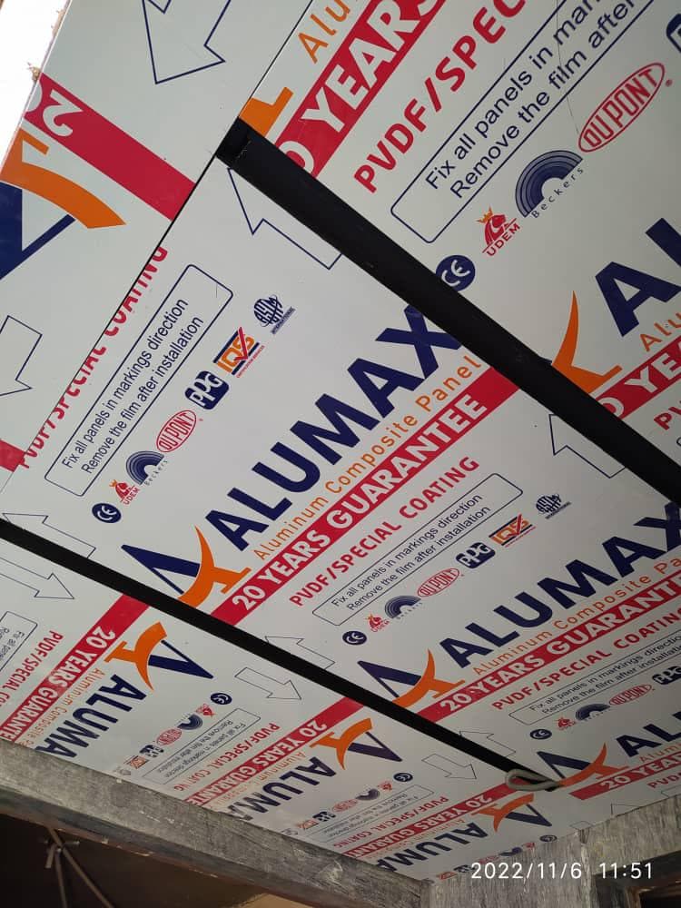 اجرای پوشش دور آسانسور و پله برقی حامد در اصفهان