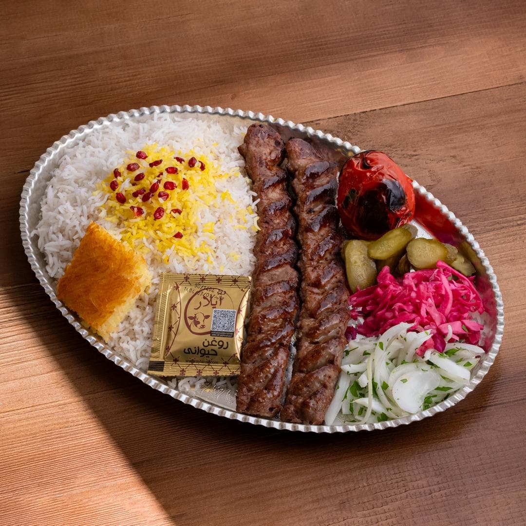 کافه رستوران ماه و شاه در مشهد