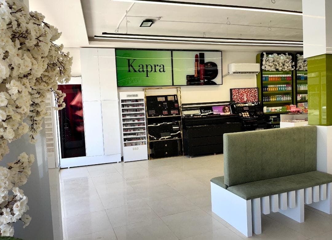 فروشگاه لوازم آرایشی سلین در زابل