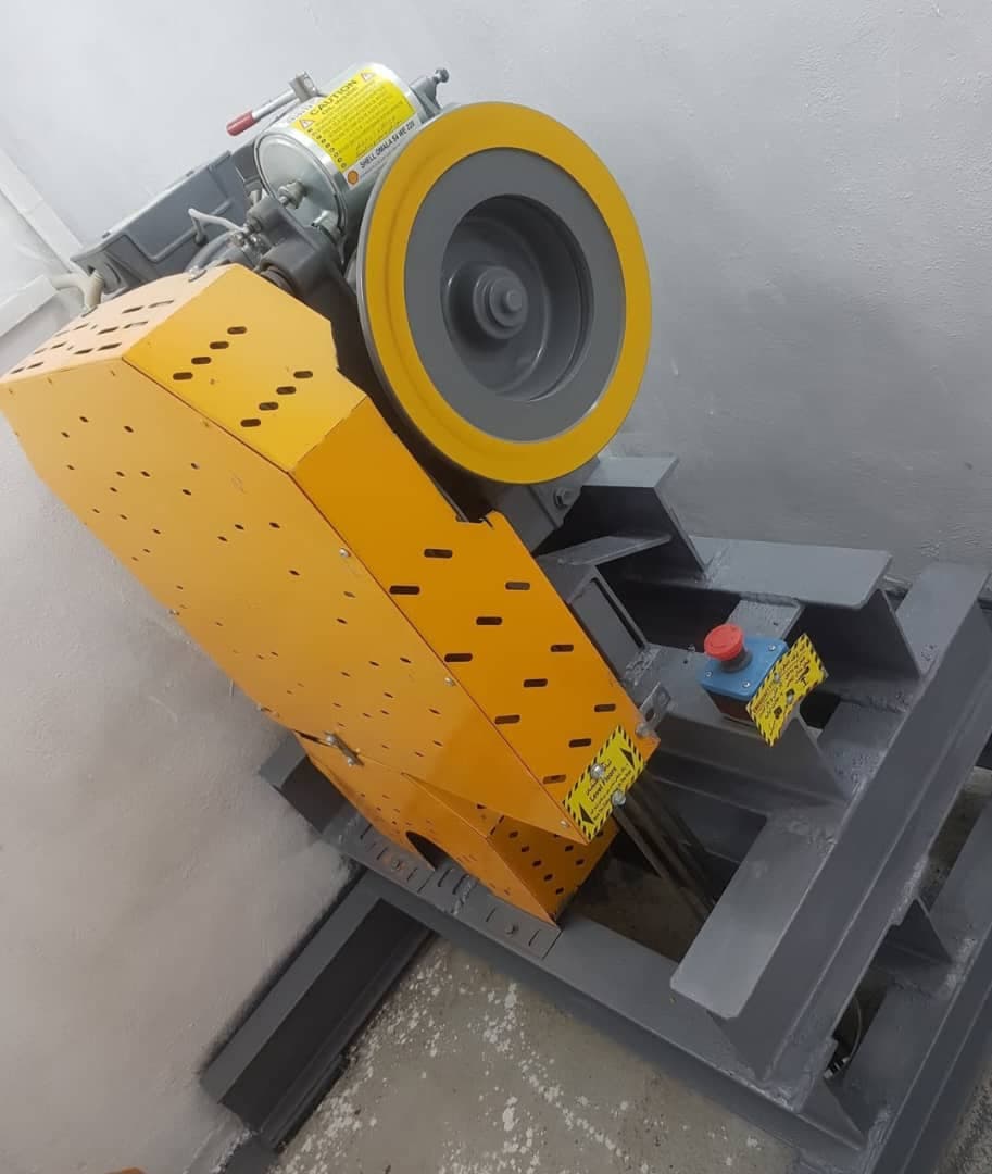 نصب و سرویس آسانسور ایمن پیشرو امید در شهرکرد