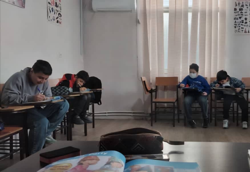 آموزشگاه زبان ملل دکتر کاویانی در بابل