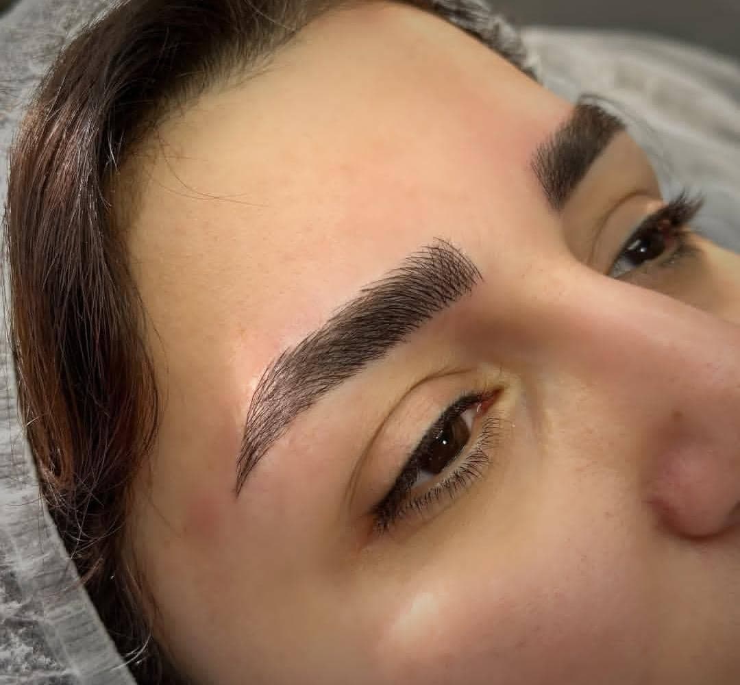 آموزش خدمات تخصصی آرایش دائم و شیدینگ لب فاطمه شاهی در آمل