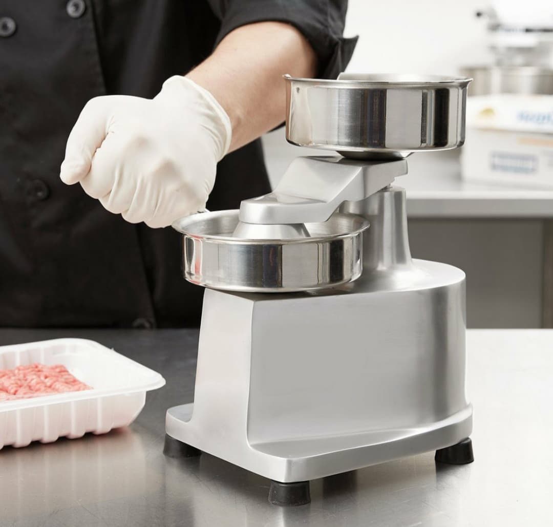 راه اندازی تجهیزات آشپزخانه صنعتی آفر در اصفهان