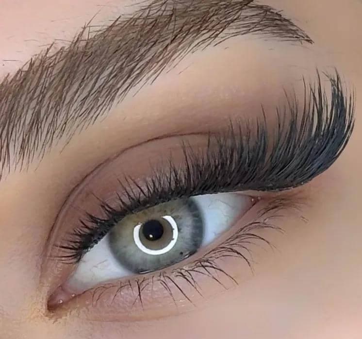 سالن تخصصی زیبایی عروس ثاره رضایی در سعیدیه همدان