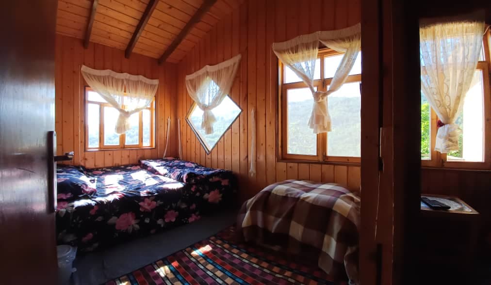 اجاره ویلا و کلبه جنگلی آبشار در رامسر