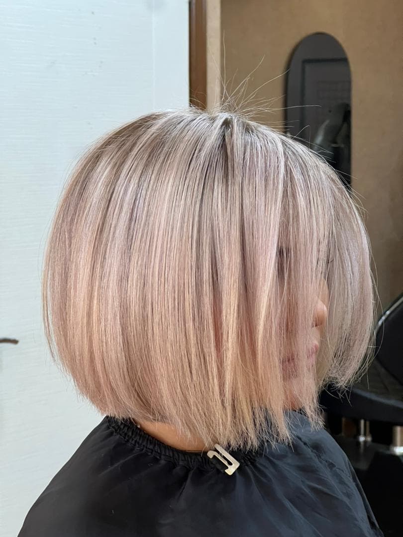 سالن زیبایی عروس روشنا رزمی در رشت