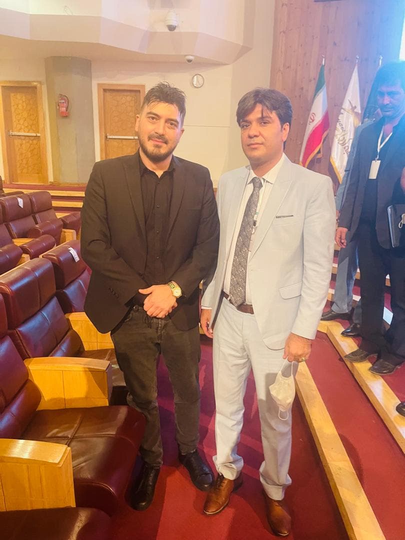 دکتر فرشاد منصوری آپارتمان ساز و مدیریت املاک در بوشهر