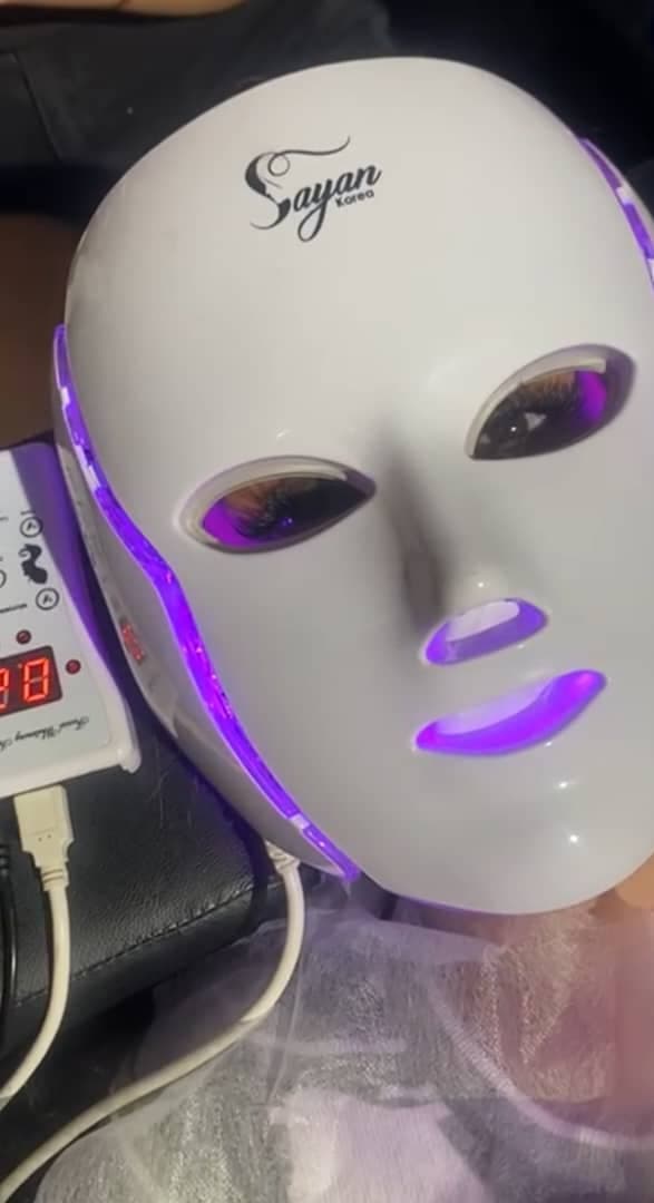 مرکز تخصصی پوست و زیبایی هستی خلیلی تهران