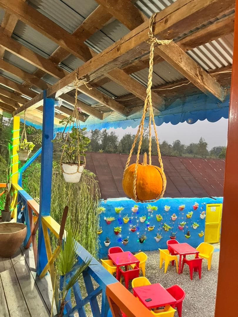 اقامتگاه بومگردی سنتی تی تی جان رشت