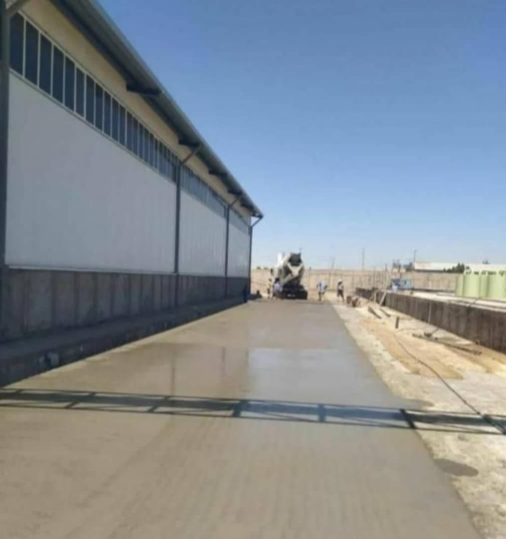 اجرای بتن و کف سازی با ماله پروانهای بدر بتن در شیراز